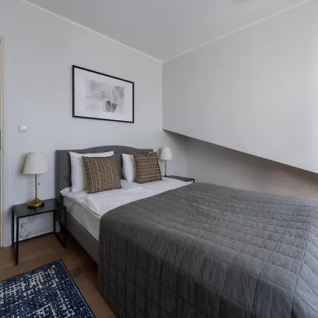 Appartamento Old Town - Rueuetli *